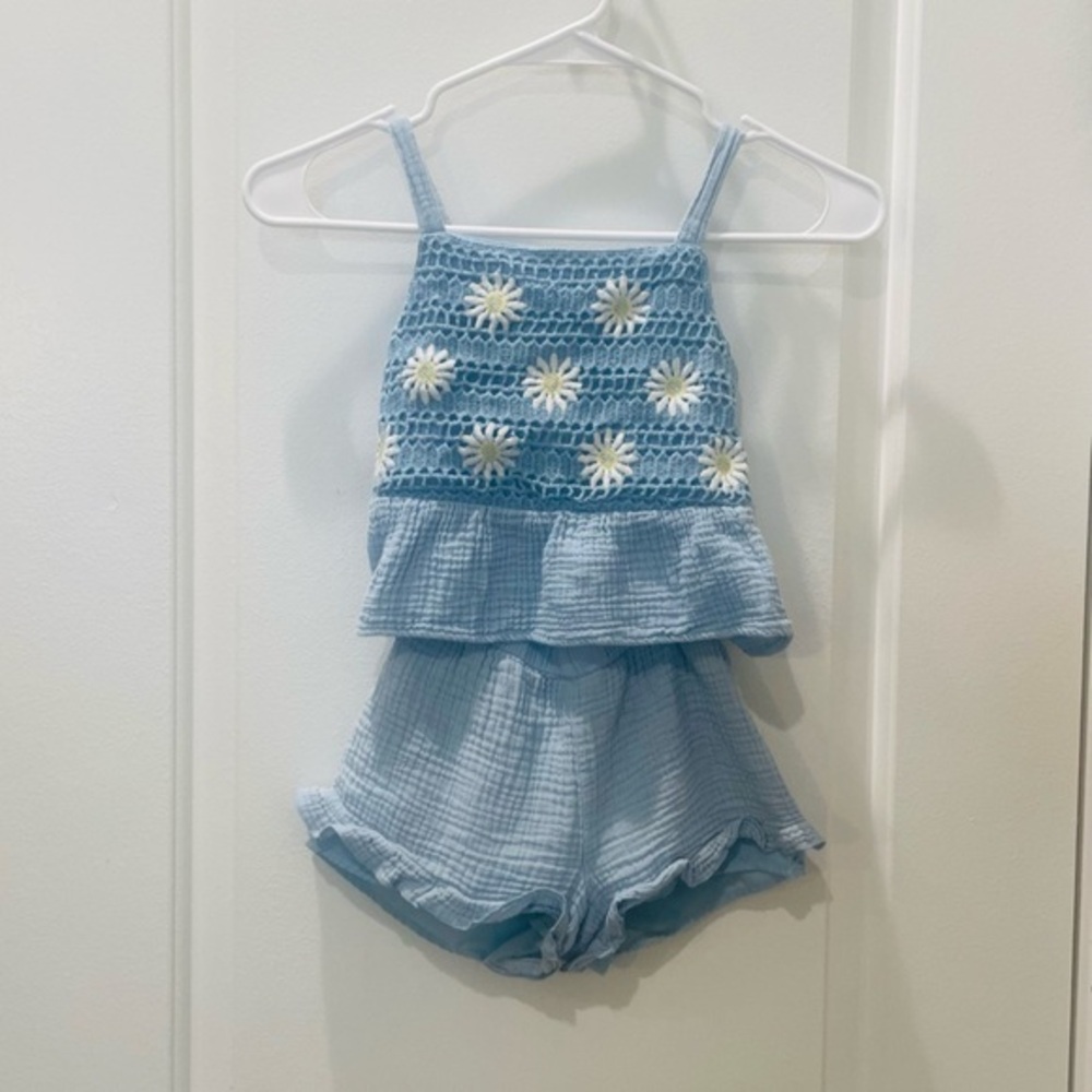 Between…Girls Blue Crochet Top and Shorts outfit with Daisy Accents